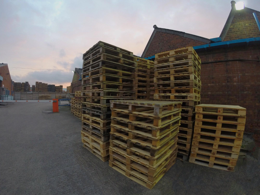 Pallet Usati di Qualità: Perché Scegliere Ribo Pallets