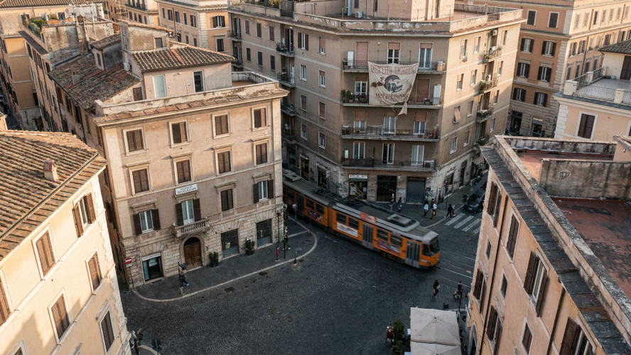 Marketing per dentisti a Roma: metodo locale che porta pazienti